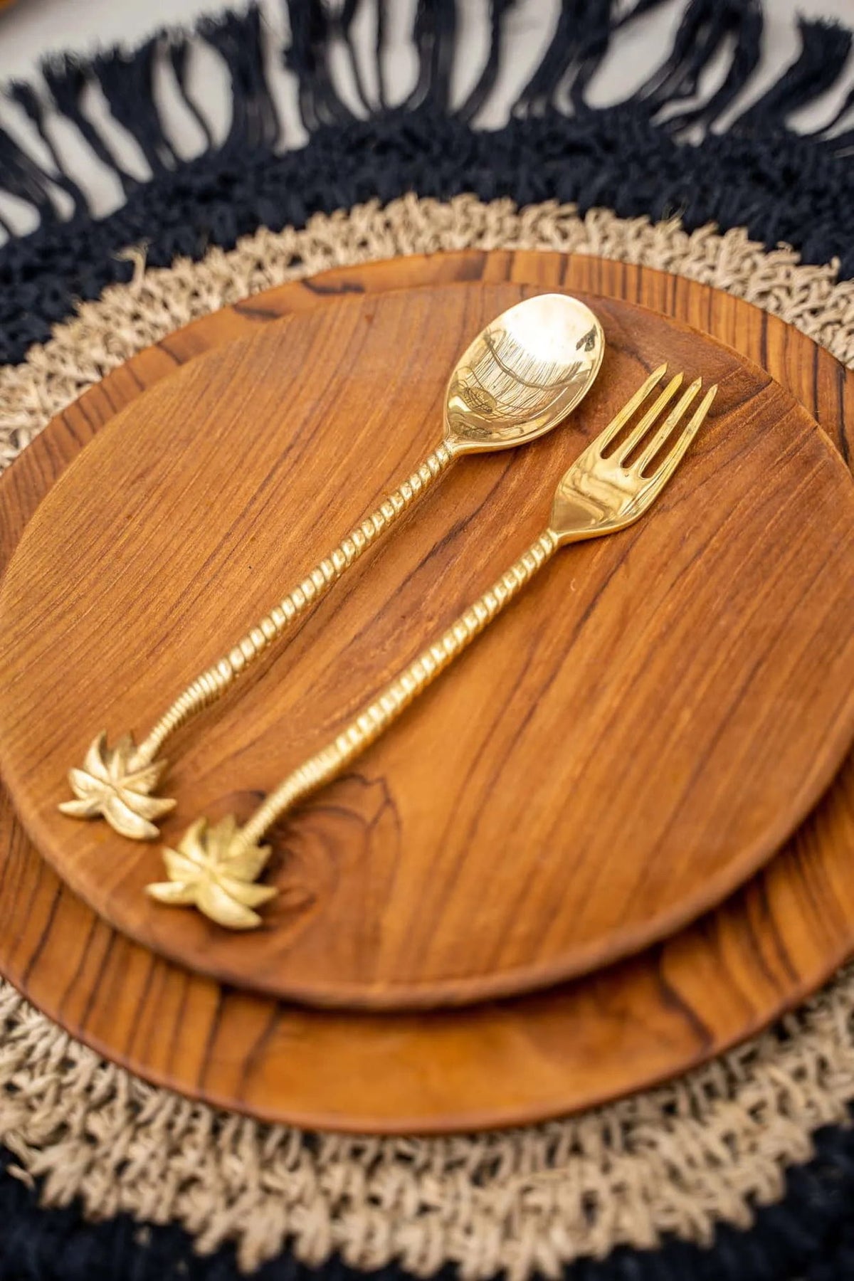 The Teak Root Round Plate L