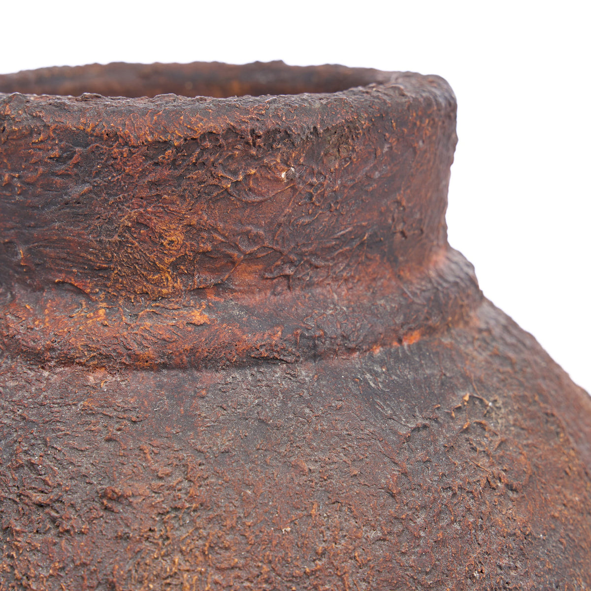 The Amphora Rustica M vaza, bordo