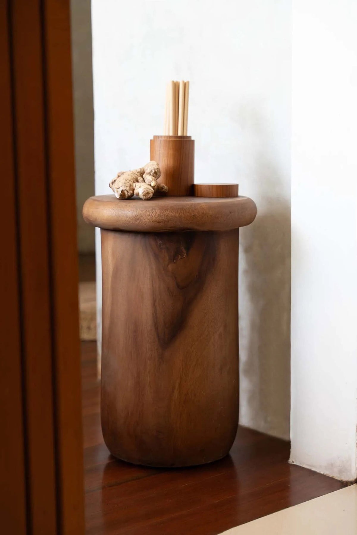 The Teak Root Jar M