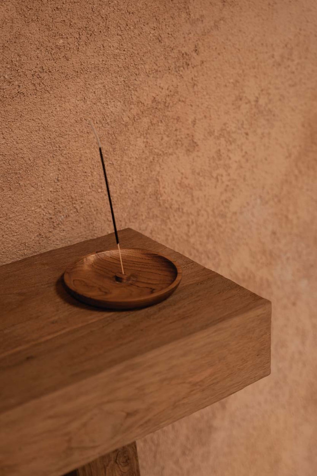 The Incense Holder, natūrali spalva