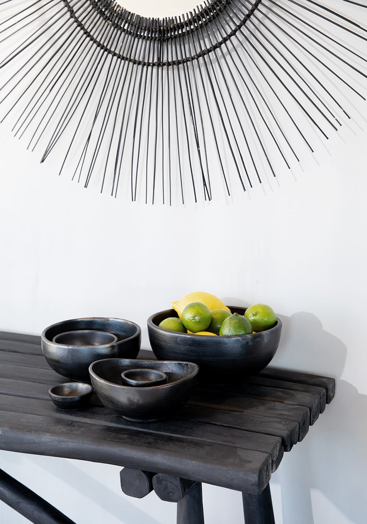 The Burned Curved Bowls Set of 3, juoda