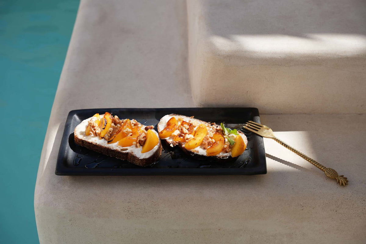The Burned Sushi Plate M, juoda