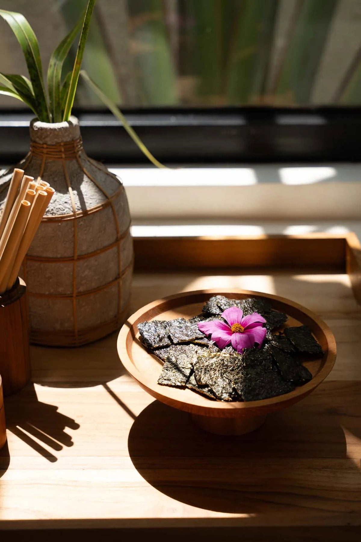 The Teak Root Cake Dish S