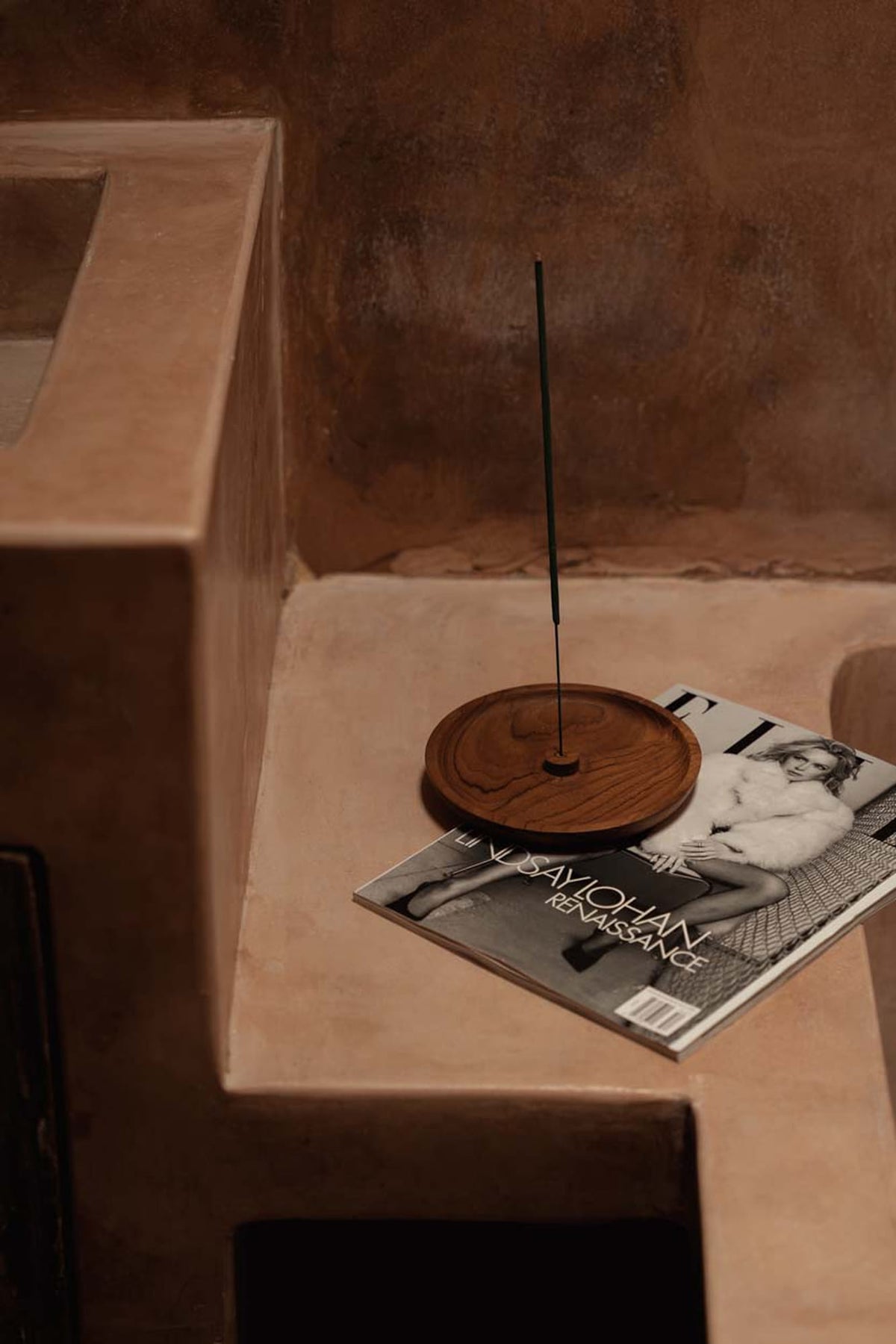 The Incense Holder, natūrali spalva